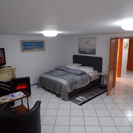 J.E. Koeln Apartment Ngoại thất bức ảnh